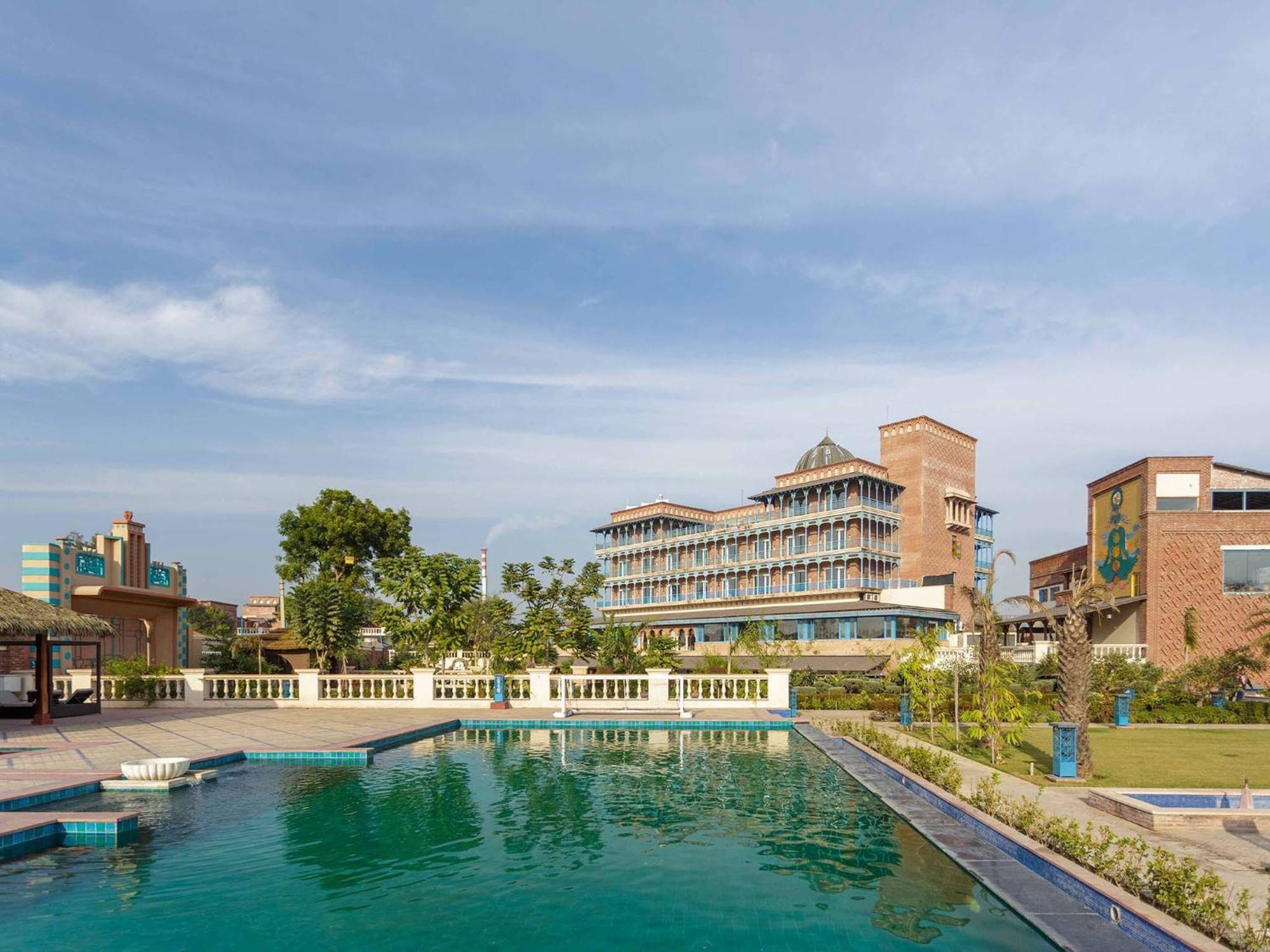 Namaste Dwaar - The Gateway To Rural India Hotel Khatauli Exterior photo